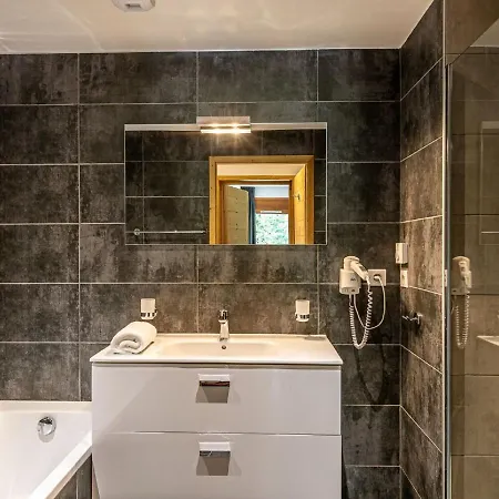Luxurious With Terrace Apartment *